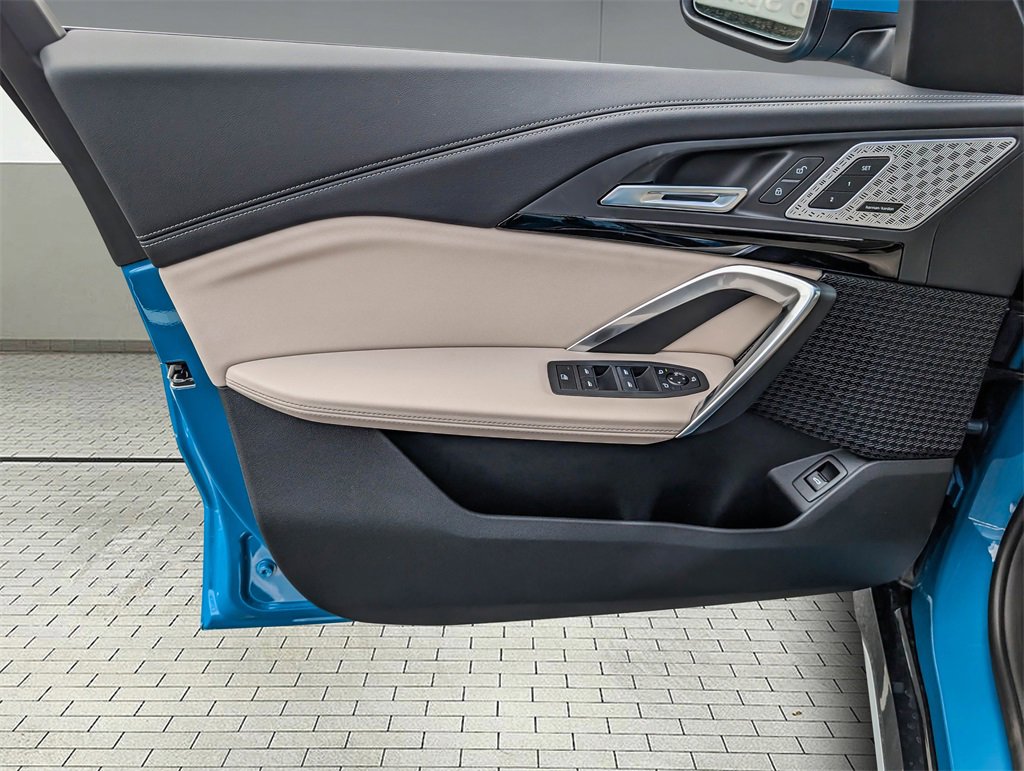 New 2025 BMW X1 xDrive28i w/ Technology Package image 13