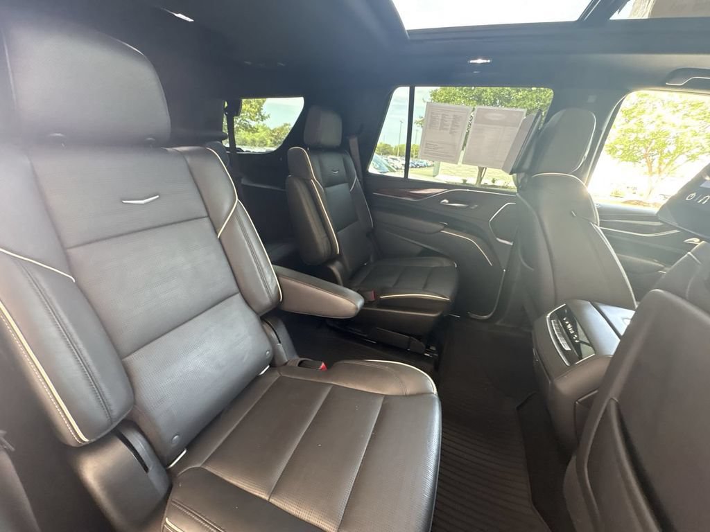 Certified 2021 Cadillac Escalade Premium Luxury w/ Performance Package AWD/4WD image 28