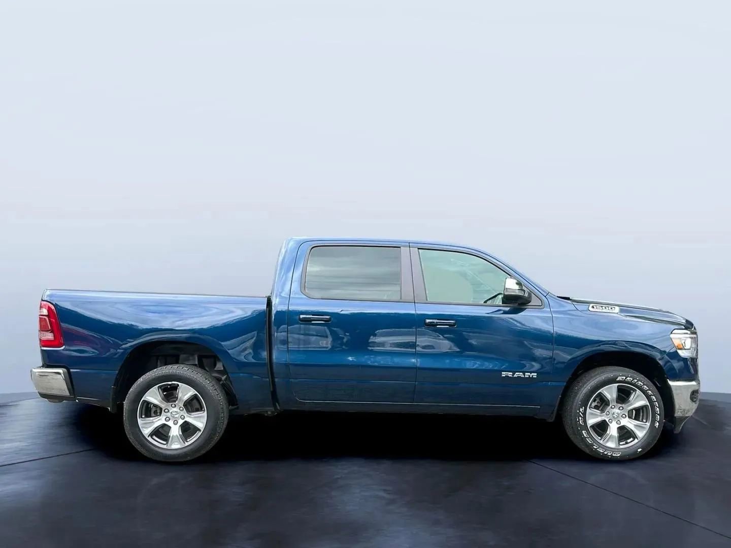 Used 2023 RAM 1500 Laramie image 6
