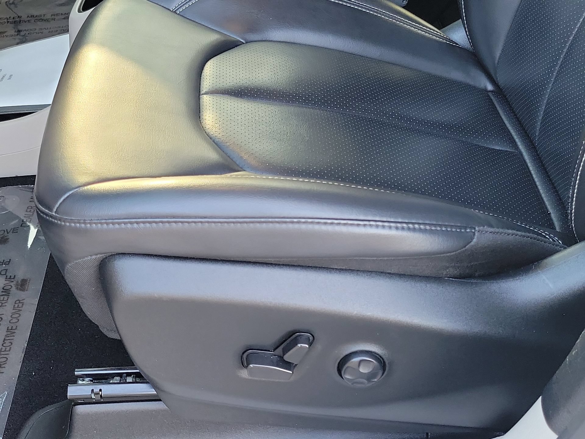 Certified 2023 Chrysler Pacifica Touring-L FWD image 16