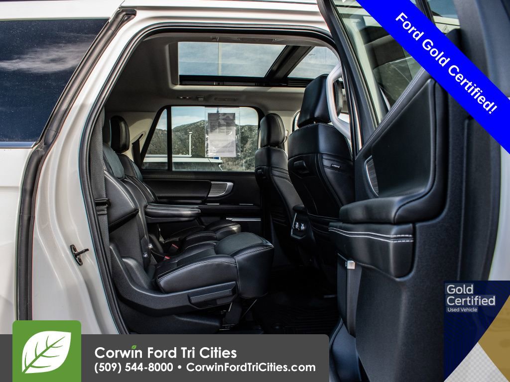 Used 2025 Ford Expedition Max Platinum image 19
