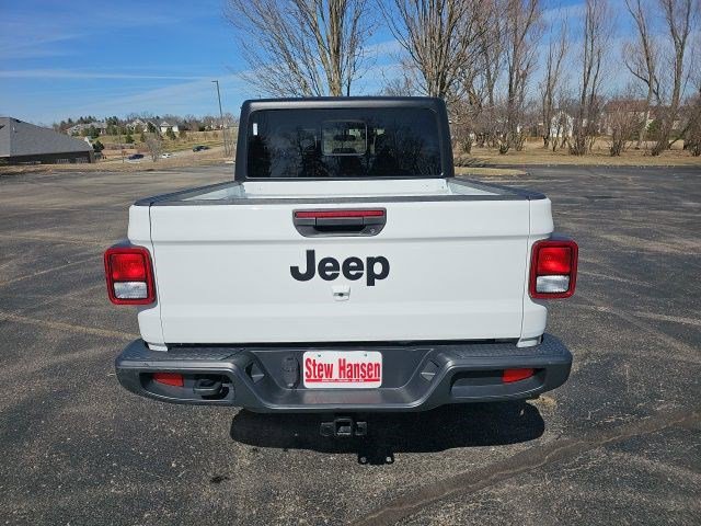 Used 2022 Jeep Gladiator Sport image 5