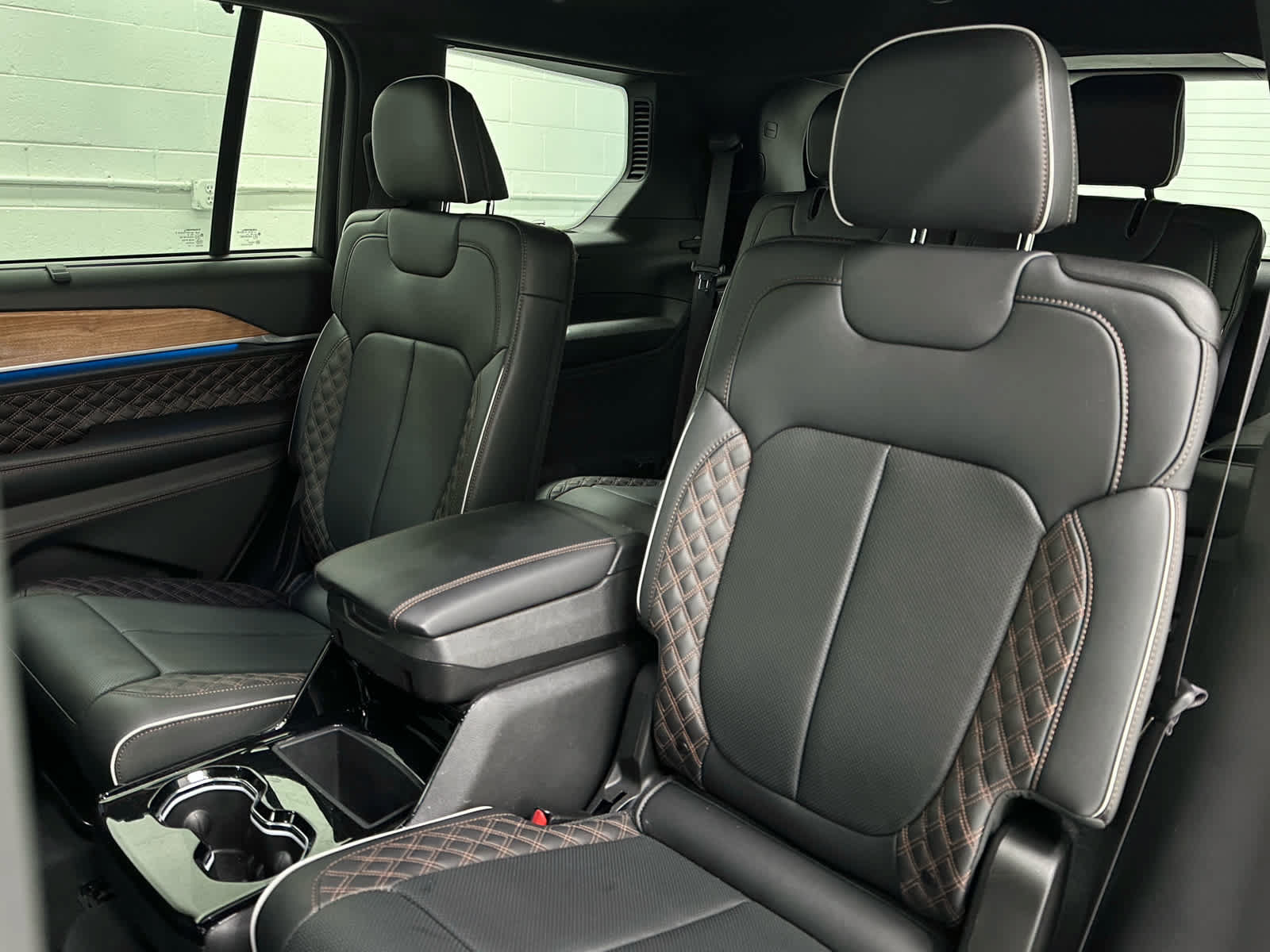 Used 2023 Jeep Grand Cherokee L Summit AWD/4WD image 16