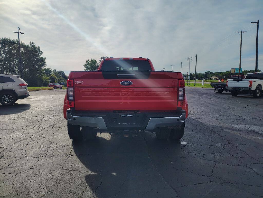 Used 2022 Ford F350 Lariat w/ Chrome Package AWD/4WD image 9