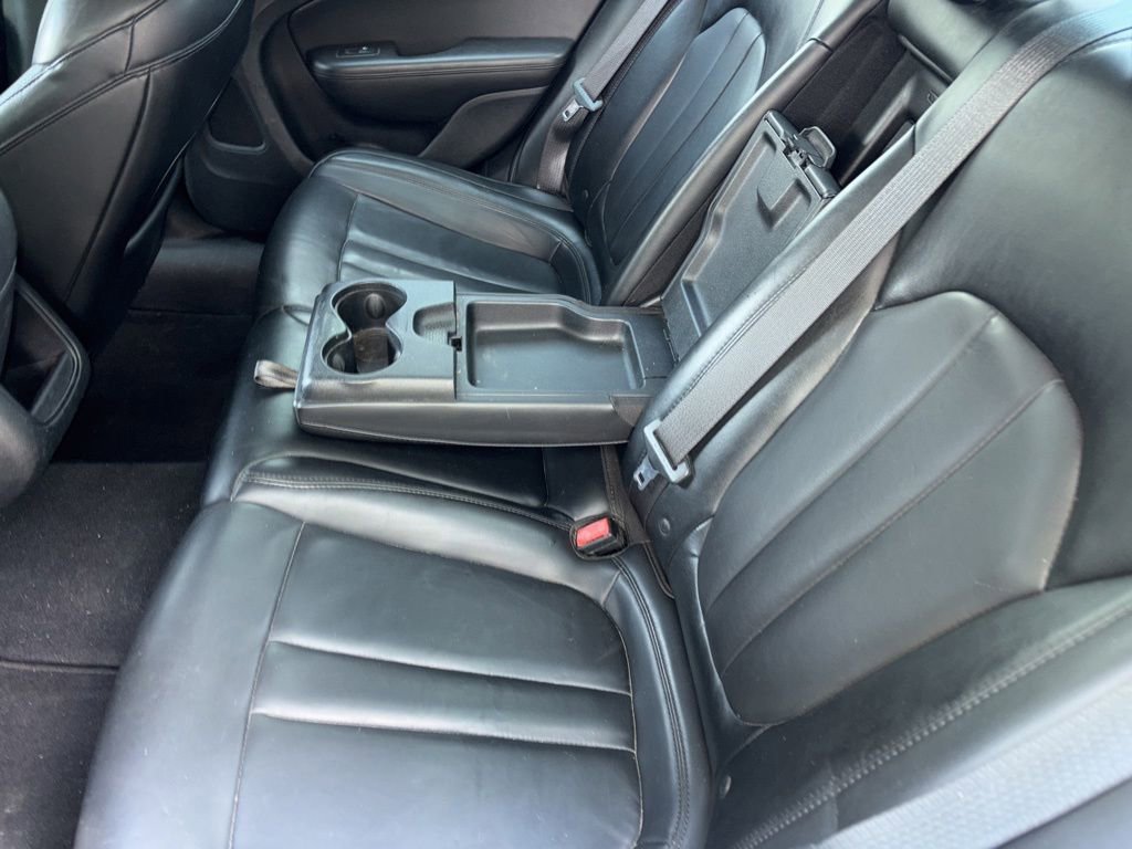 Used 2017 Chrysler 200 Limited Platinum FWD image 31