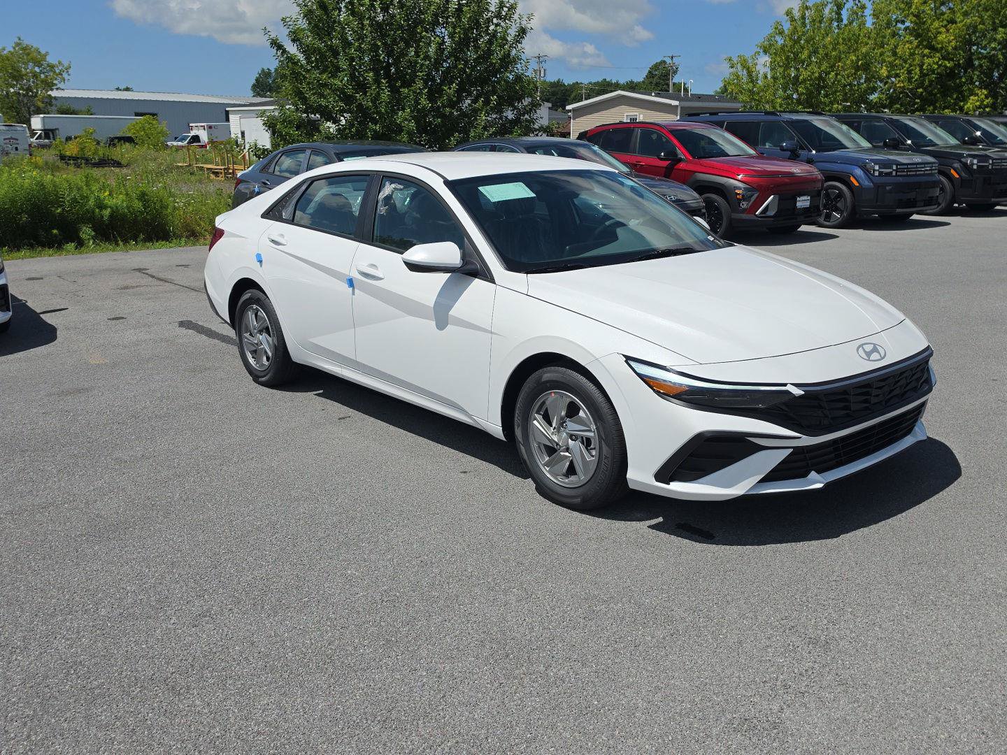 New 2026 Hyundai Elantra SE