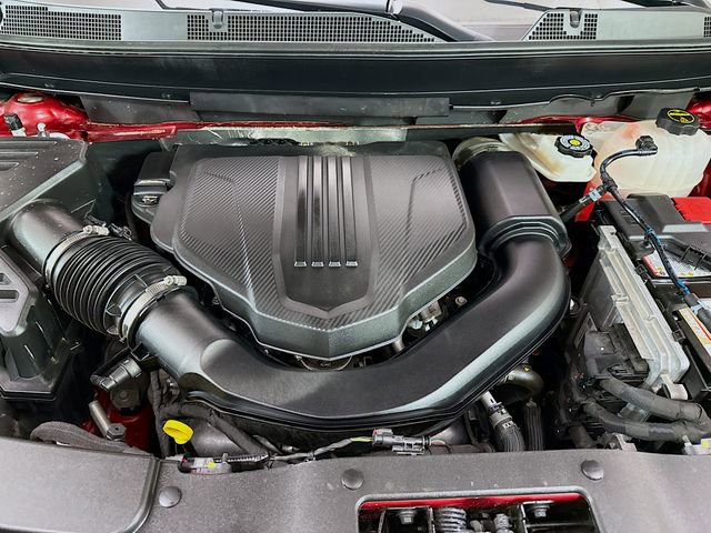 Used 2025 Chevrolet Traverse High Country image 35