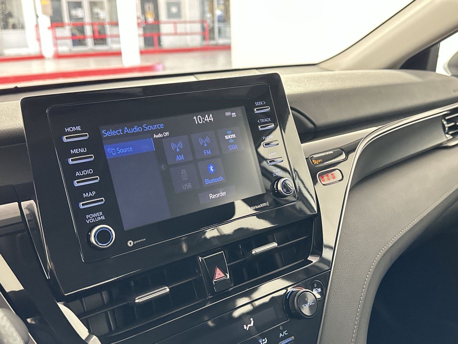 Used 2024 Toyota Camry LE FWD image 17