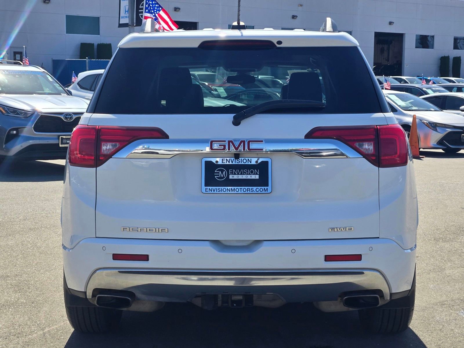 Used 2019 GMC Acadia Denali w/ Technology Package AWD/4WD image 6