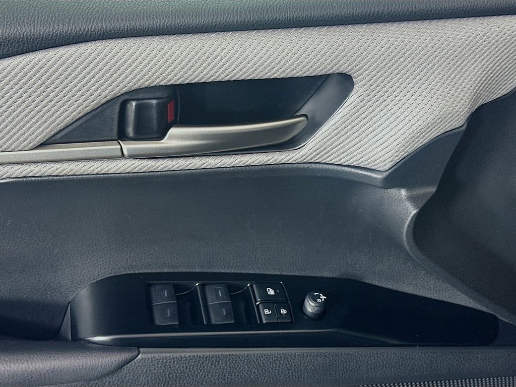 Certified 2025 Toyota Camry SE image 18