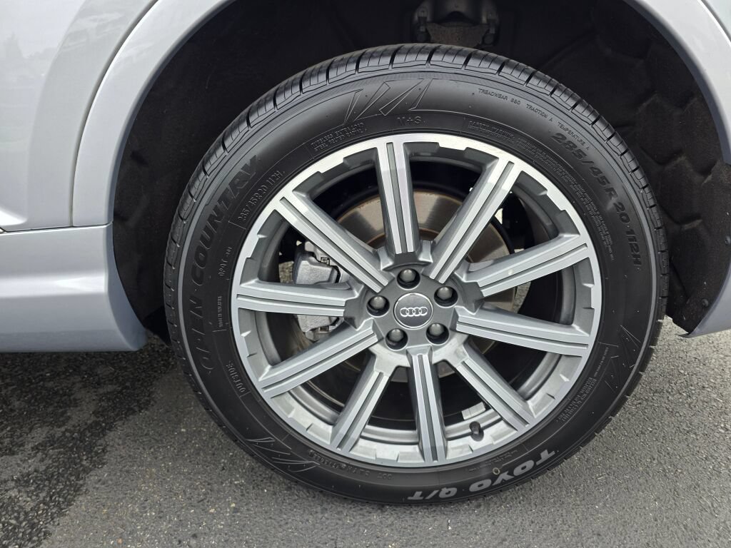 Used 2019 Audi Q7 3.0T Premium Plus w/ Premium Plus Package AWD/4WD image 21
