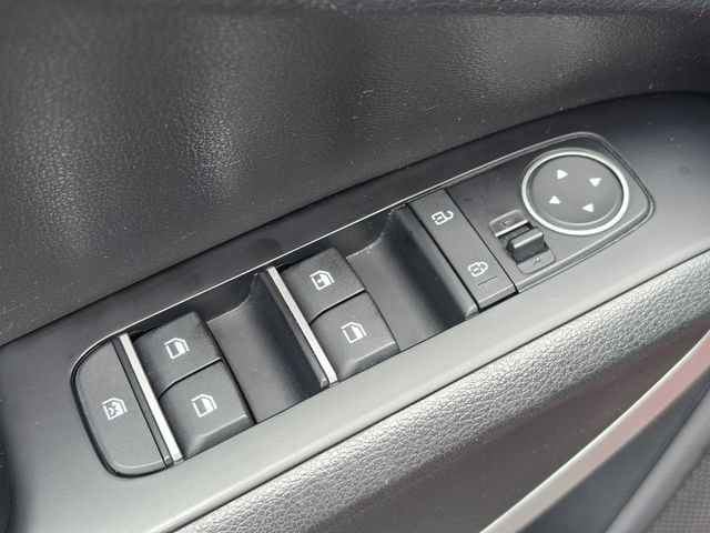 Used 2024 Kia Soul LX w/ Option Group 015 FWD image 27
