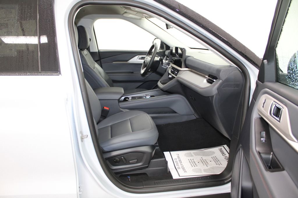 New 2026 Ford Explorer Active w/ Active Comfort Package image 29