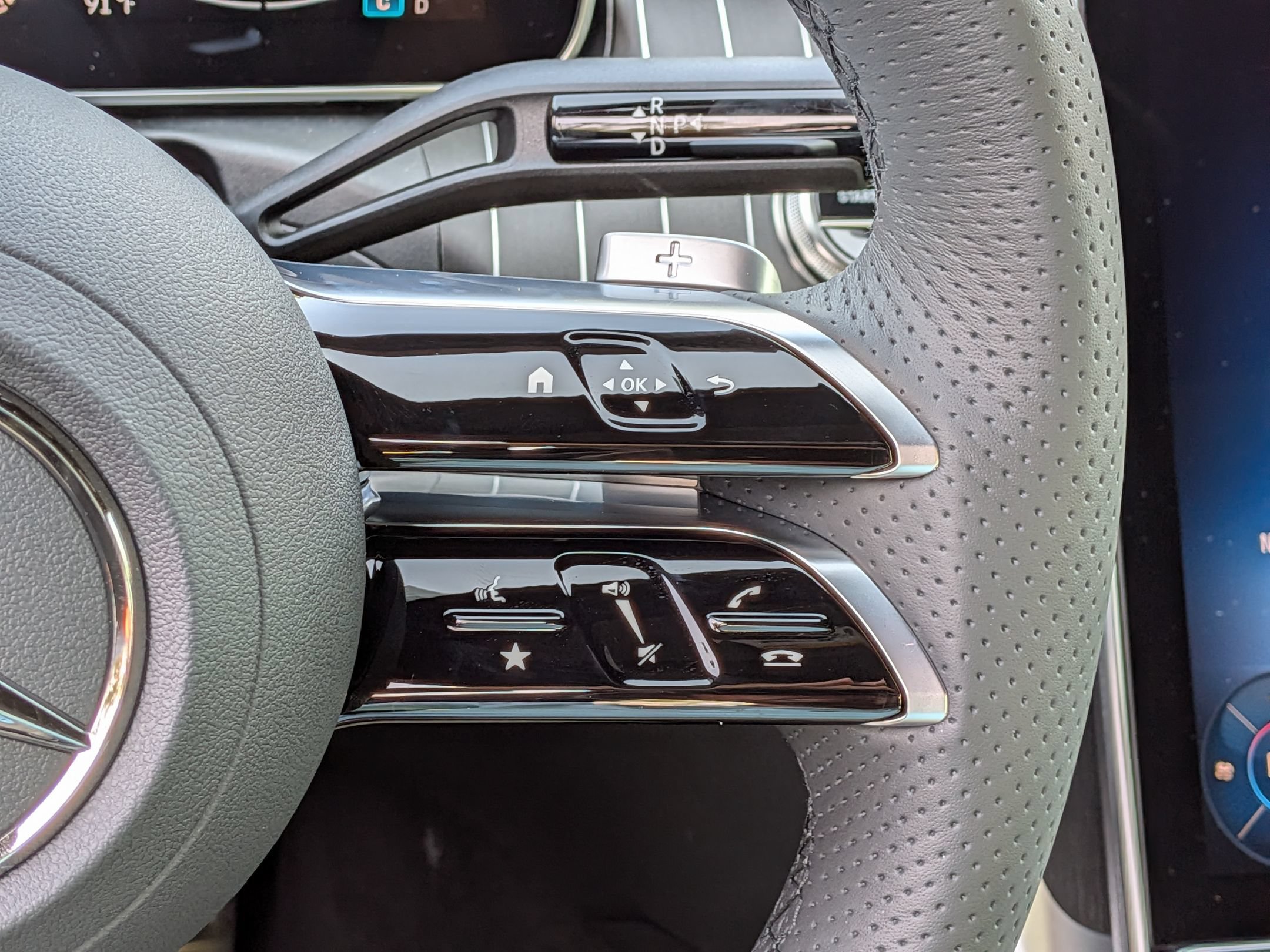 New 2026 Mercedes-Benz C 300 4MATIC Sedan image 20