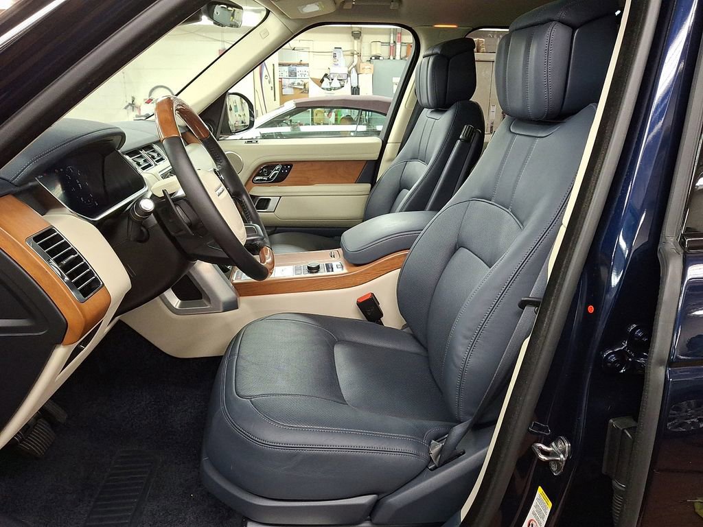 Used 2021 Land Rover Range Rover HSE image 9