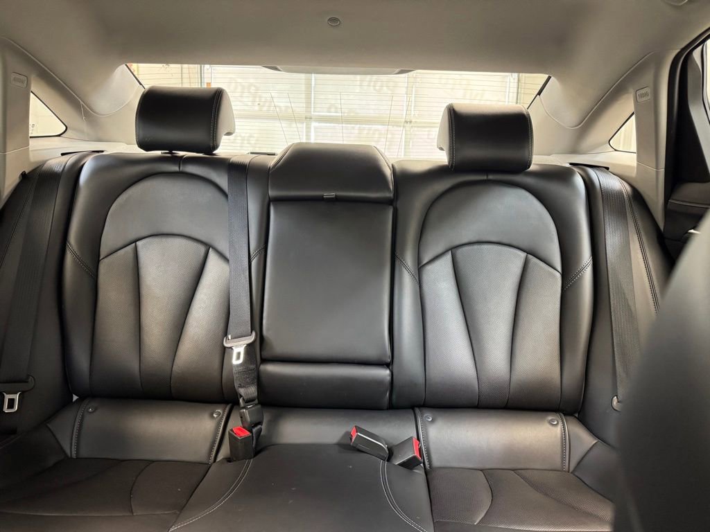 Used 2019 Buick LaCrosse Essence image 16