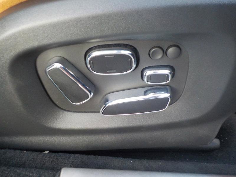 Used 2015 Jaguar XJ L Portfolio image 33