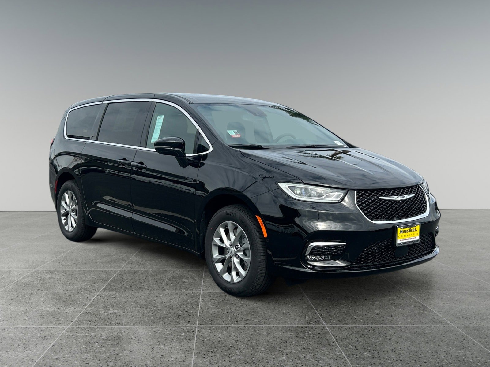New 2026 Chrysler Pacifica Select AWD/4WD image 7