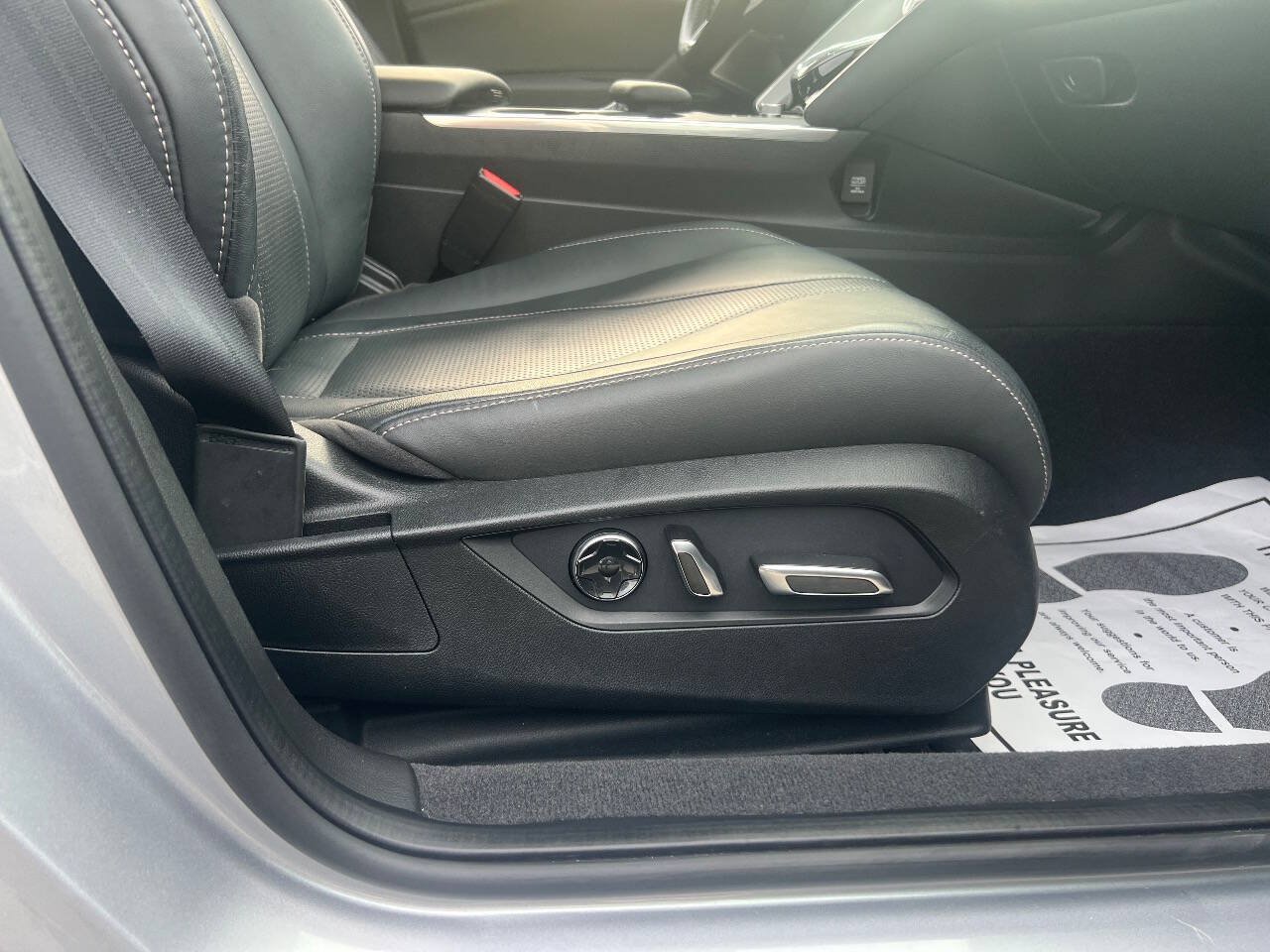 Used 2022 Acura TLX w/ Technology Package FWD image 11