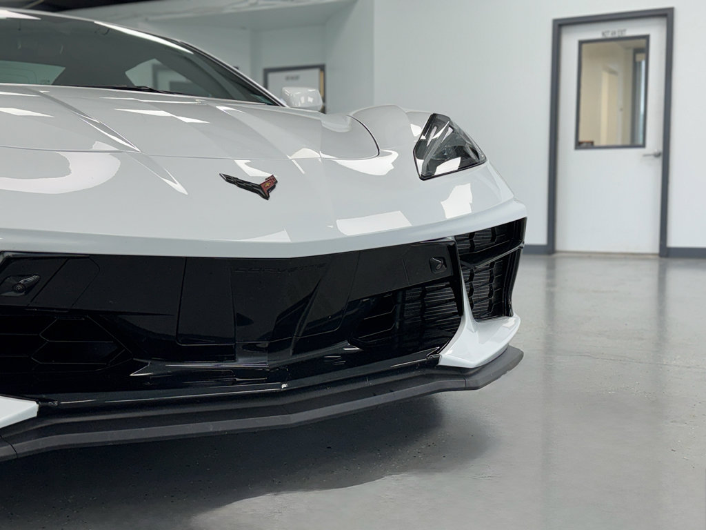 Used 2023 Chevrolet Corvette Stingray Preferred Conv w/ Z51 Performance Package RWD image 11