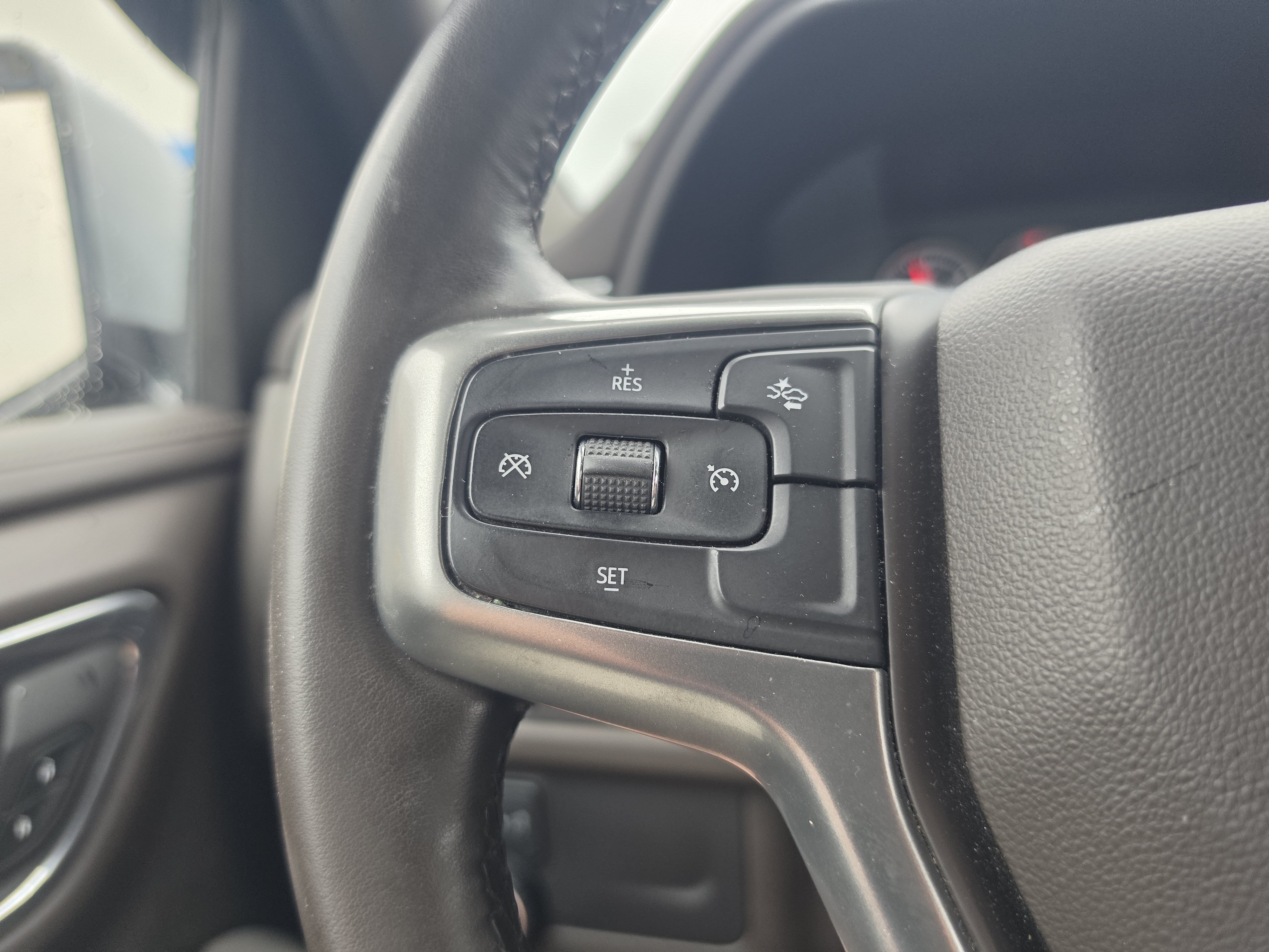 Used 2023 Chevrolet Tahoe LS AWD/4WD image 22