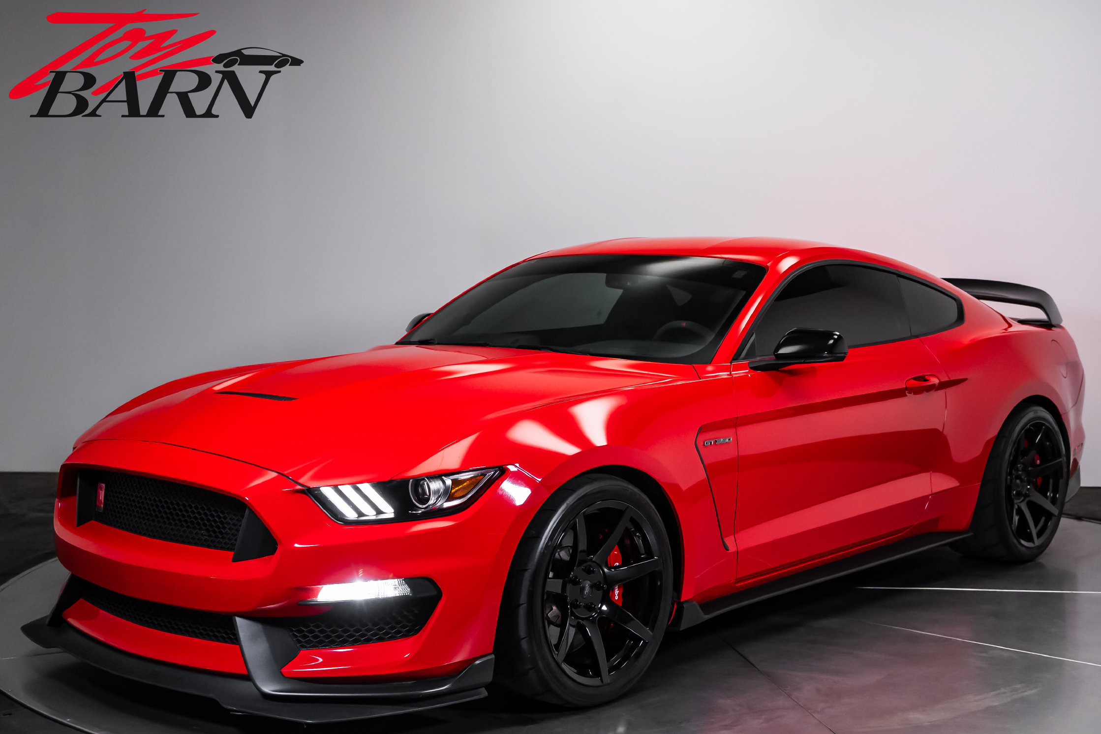 Used 2019 Ford Mustang Shelby GT350R w/ GT350R Equipment Group 920A