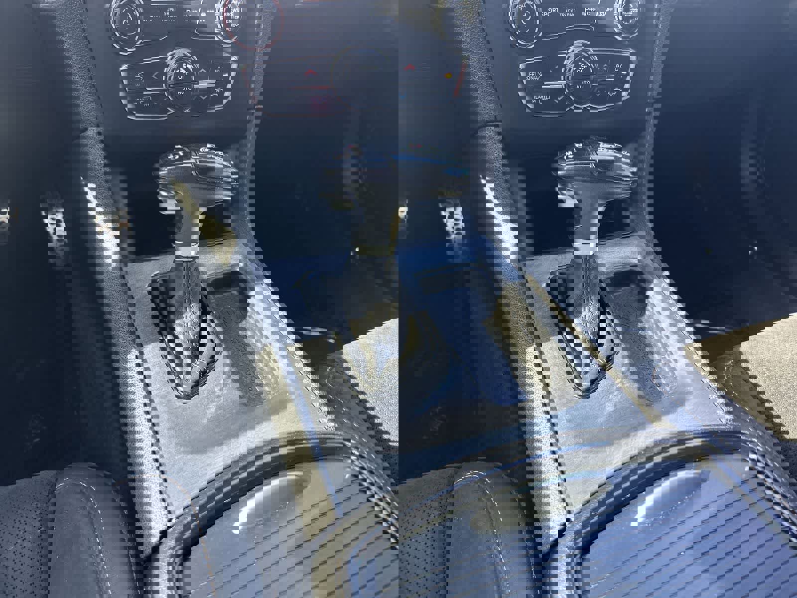 Used 2018 Dodge Charger R/T RWD image 18