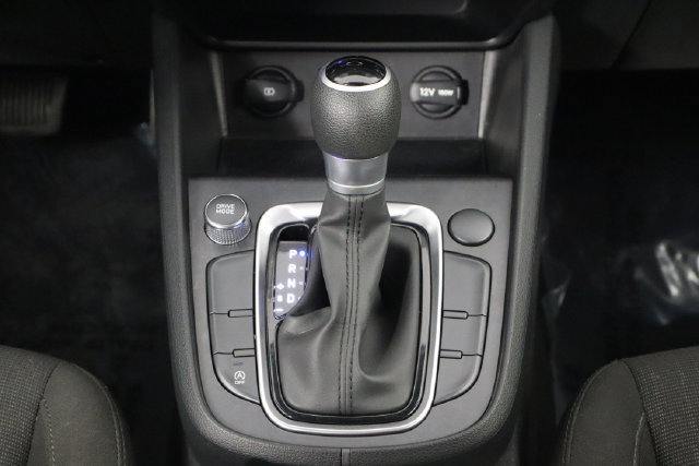 Used 2023 Hyundai Kona SEL FWD image 25