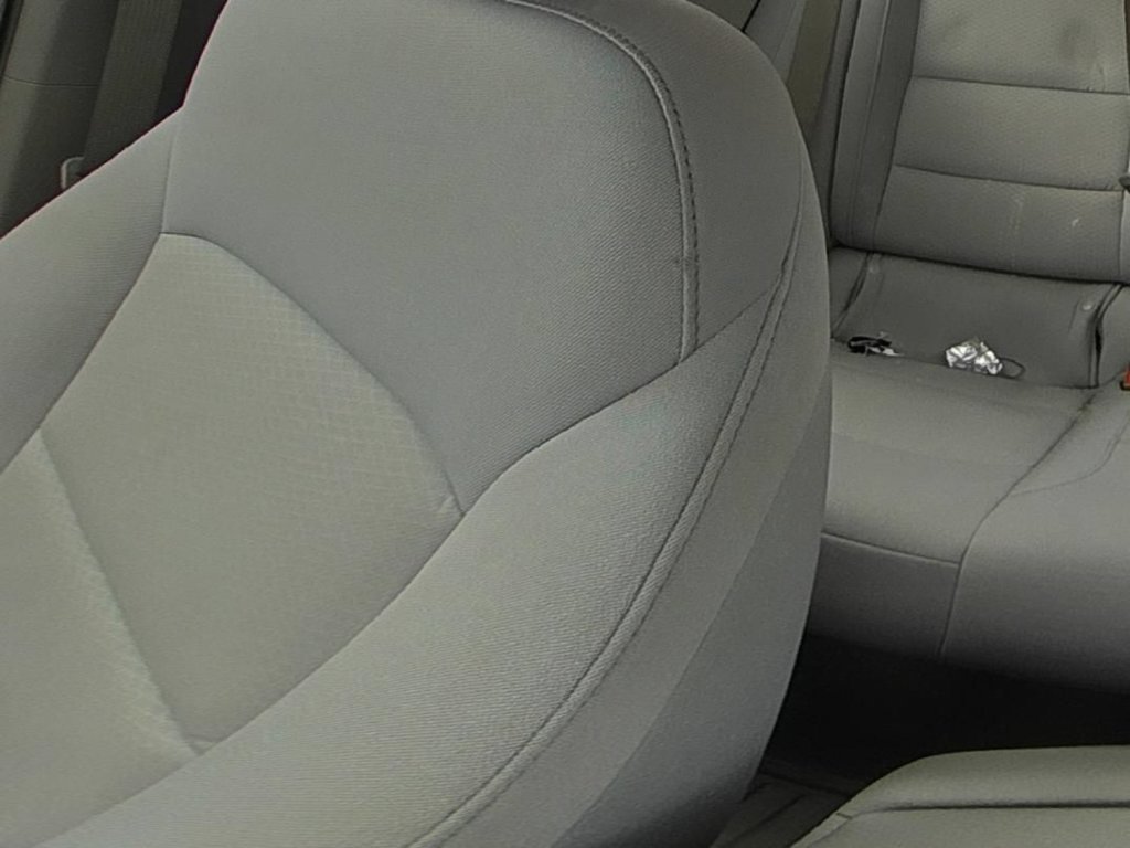 Used 2021 Chevrolet Malibu LS FWD image 12