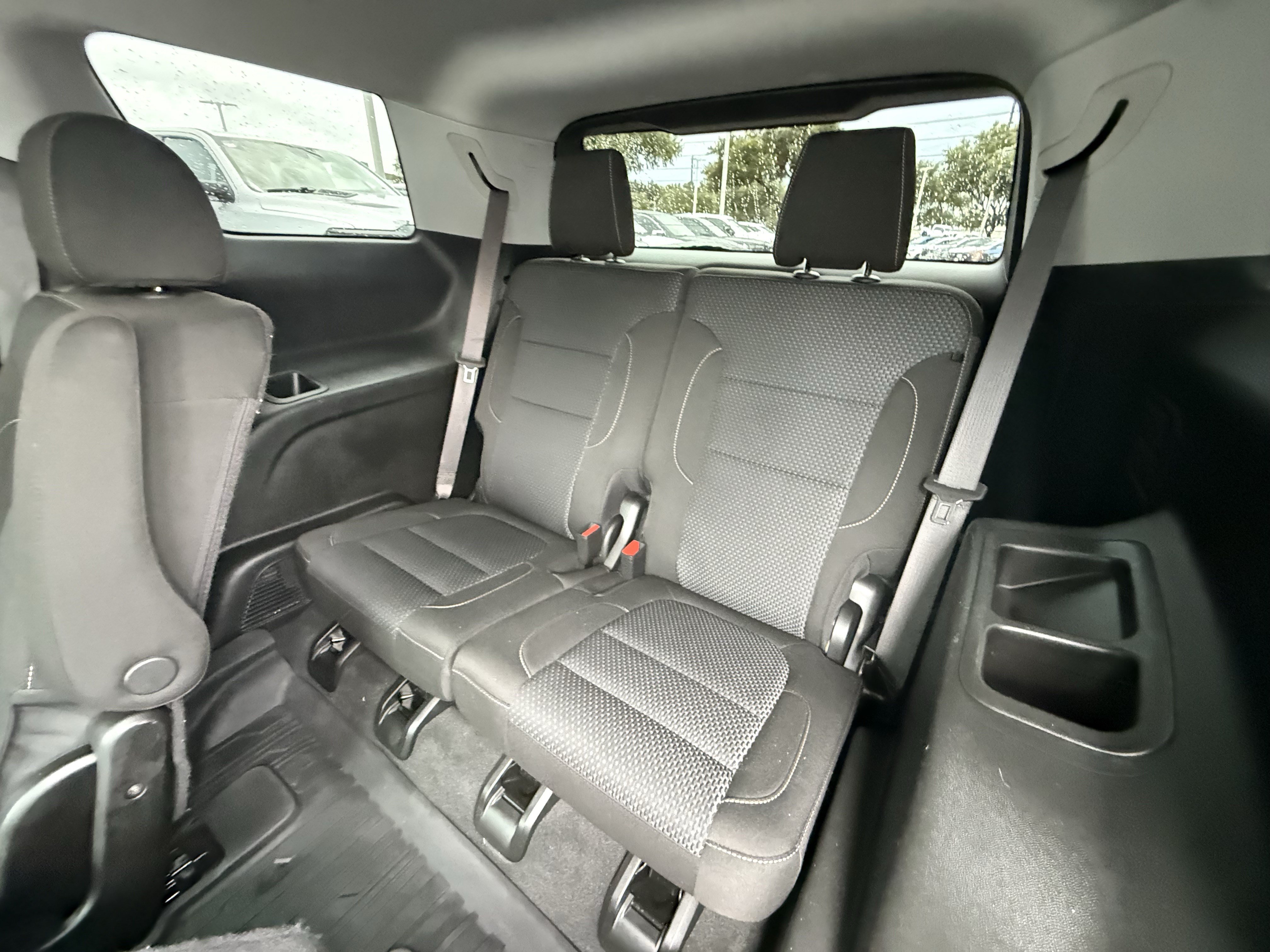 Used 2023 GMC Acadia SLE w/ Elevation Edition FWD image 30
