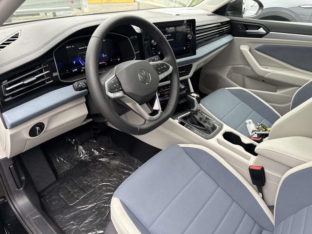 New 2026 Volkswagen Jetta SE FWD image 14