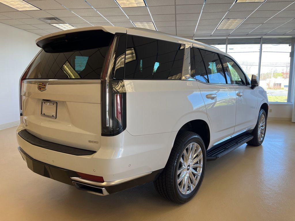 Certified 2024 Cadillac Escalade Premium Luxury AWD/4WD image 2