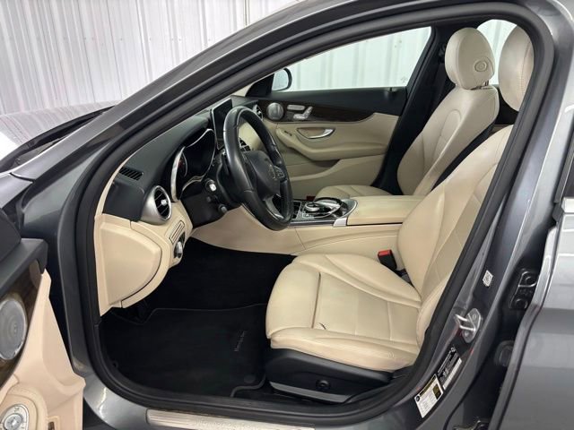 Used 2018 Mercedes-Benz C 300 Sedan video 2