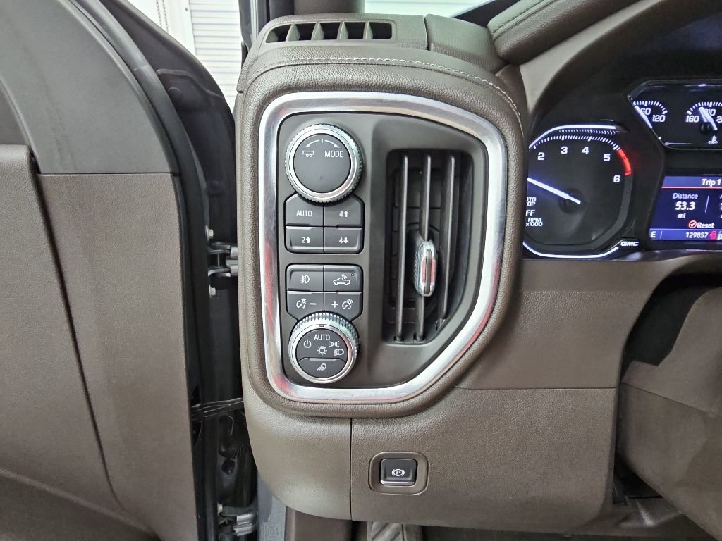 Used 2020 GMC Sierra 1500 SLT w/ SLT Premium Plus Package AWD/4WD image 30