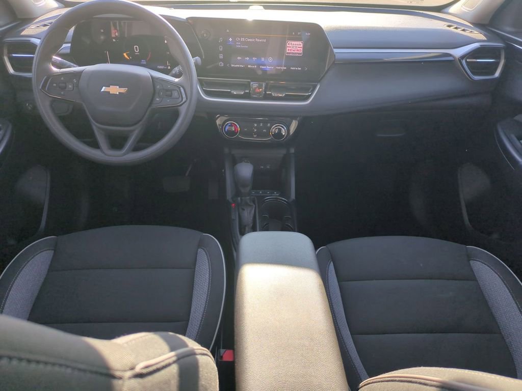 Used 2025 Chevrolet TrailBlazer LT image 19