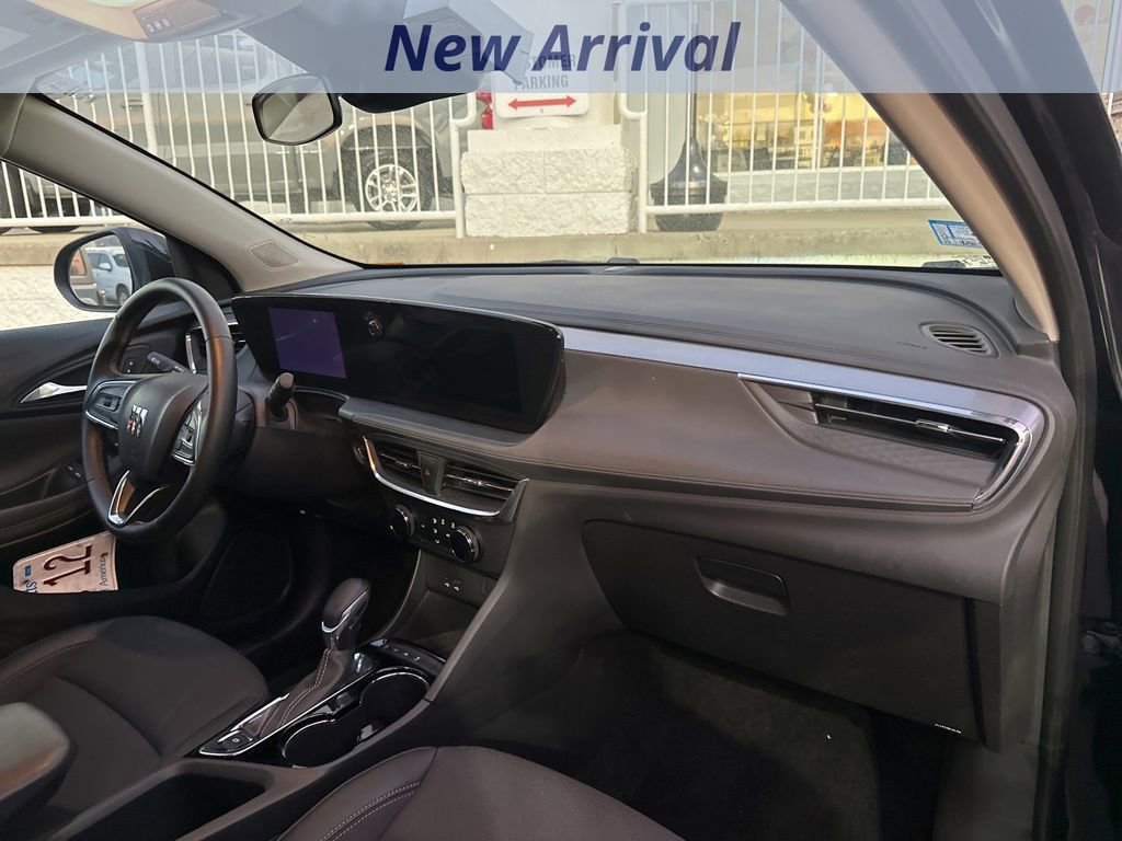 Used 2025 Buick Encore GX Preferred image 3