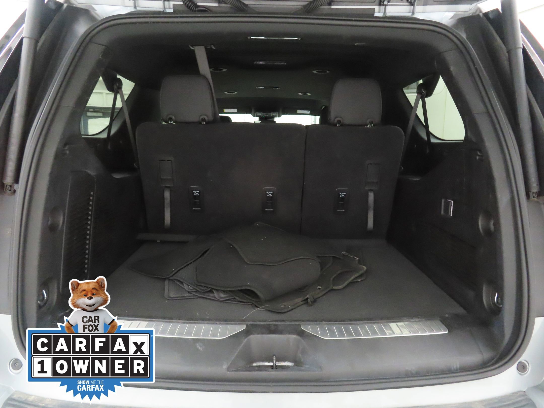 Used 2025 Chevrolet Suburban Z71 AWD/4WD image 21