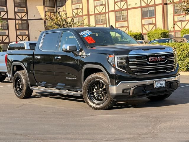 Used 2022 GMC Sierra 1500 SLT w/ SLT Premium Plus Package AWD/4WD image 2