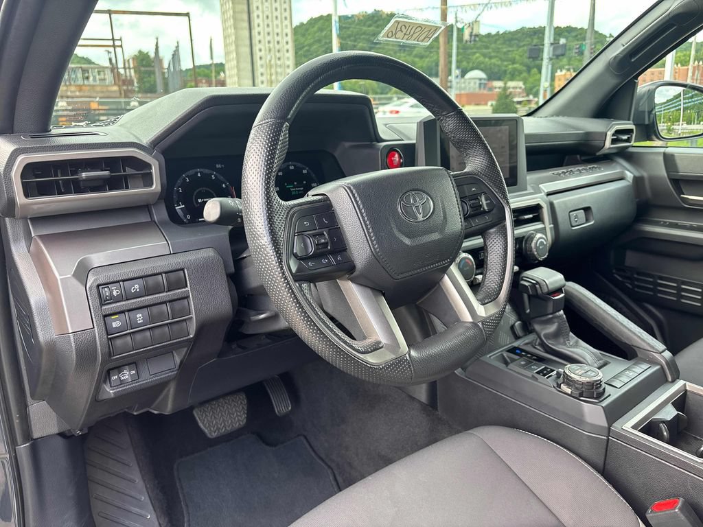 Used 2024 Toyota Tacoma TRD Off-Road AWD/4WD image 13