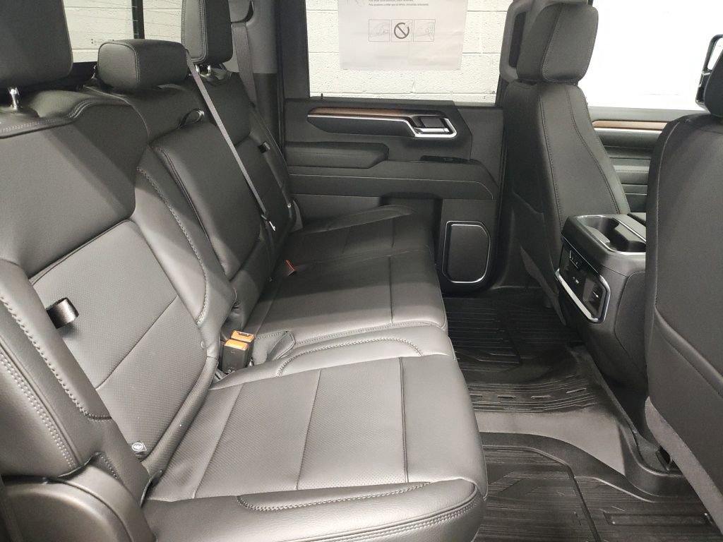 New 2026 GMC Sierra 2500 Denali w/ Denali Reserve Package AWD/4WD image 12