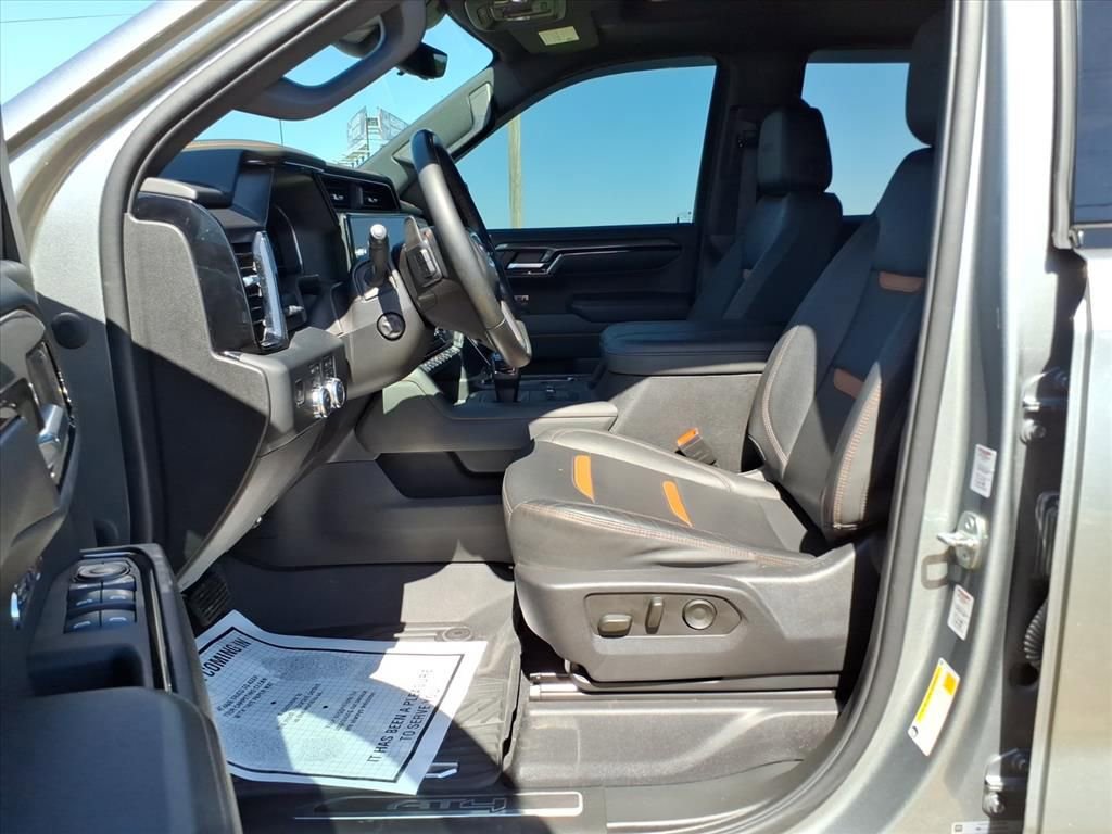 Used 2023 GMC Sierra 1500 AT4 w/ AT4 Premium Package image 16