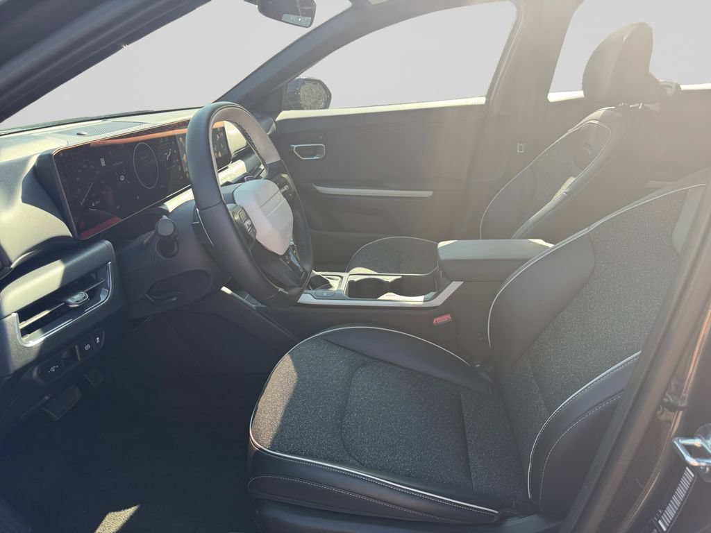 Certified 2025 Kia K4 GT-Line w/ GT-Line Sunroof Package FWD image 10