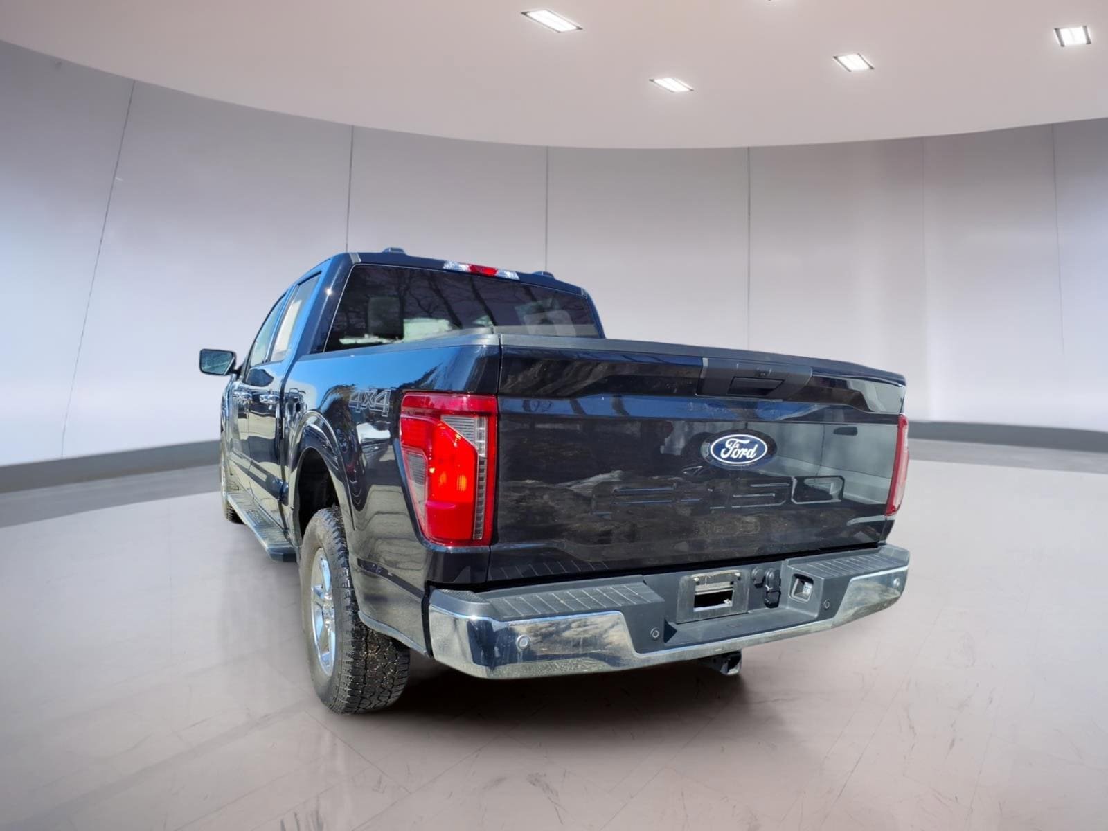 Used 2025 Ford F150 XLT w/ Equipment Group 301A Standard image 3