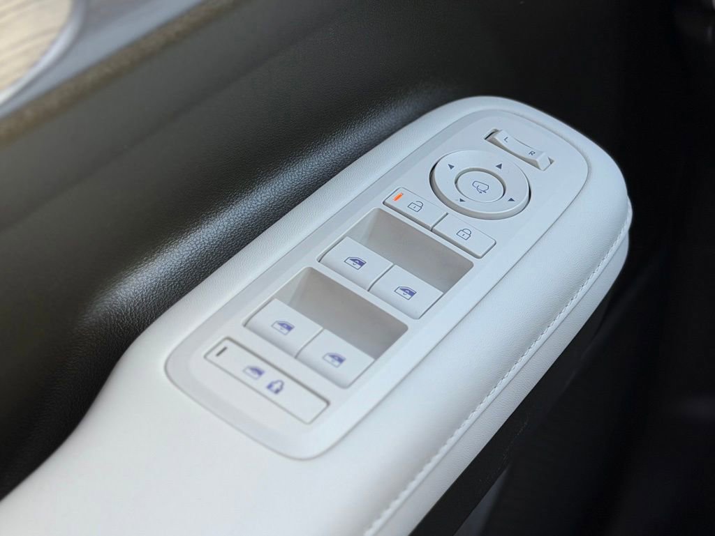 Used 2025 Hyundai Santa Fe Calligraphy AWD/4WD image 28
