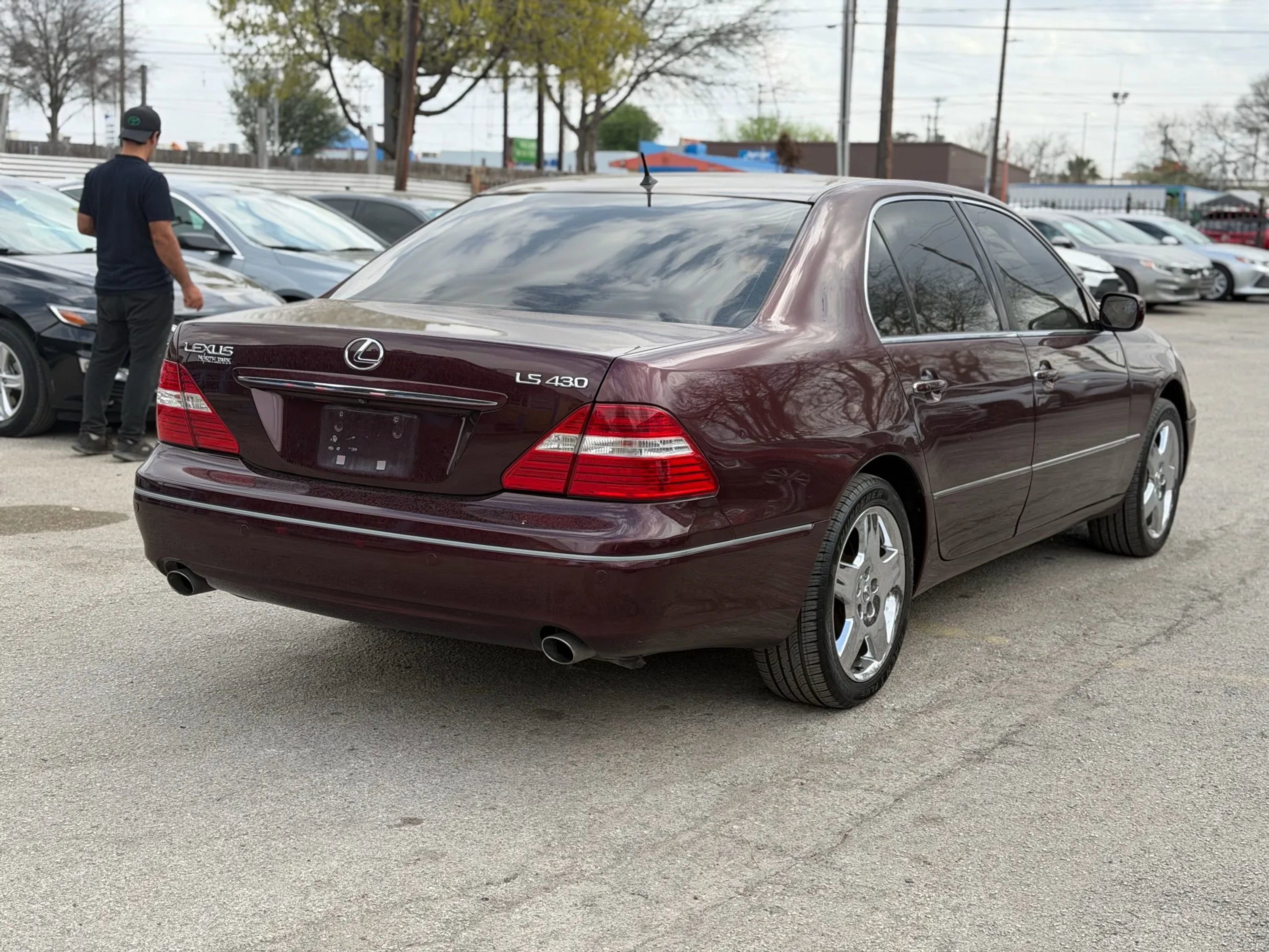 Used 2005 Lexus LS 430 image 8
