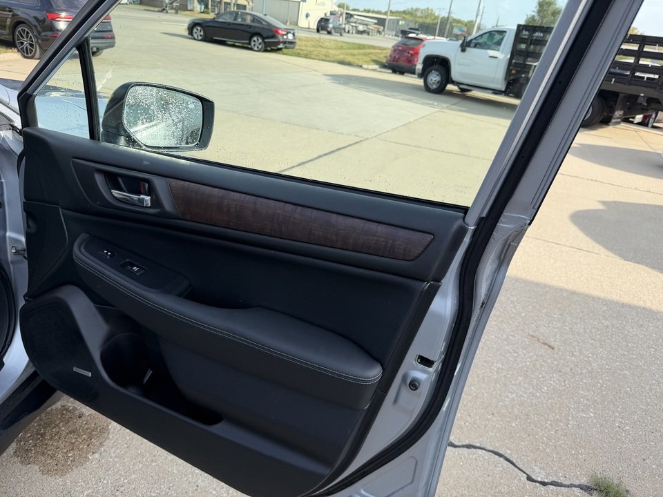 Used 2017 Subaru Outback 2.5i Limited image 21