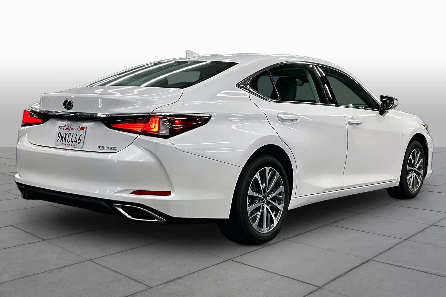 Used 2025 Lexus ES 350 w/ Accessory Package (Z2) FWD image 13