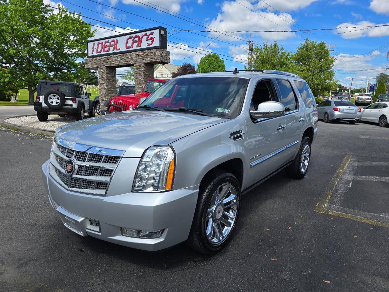 Used 2014 Cadillac Escalade Platinum AWD/4WD image 7