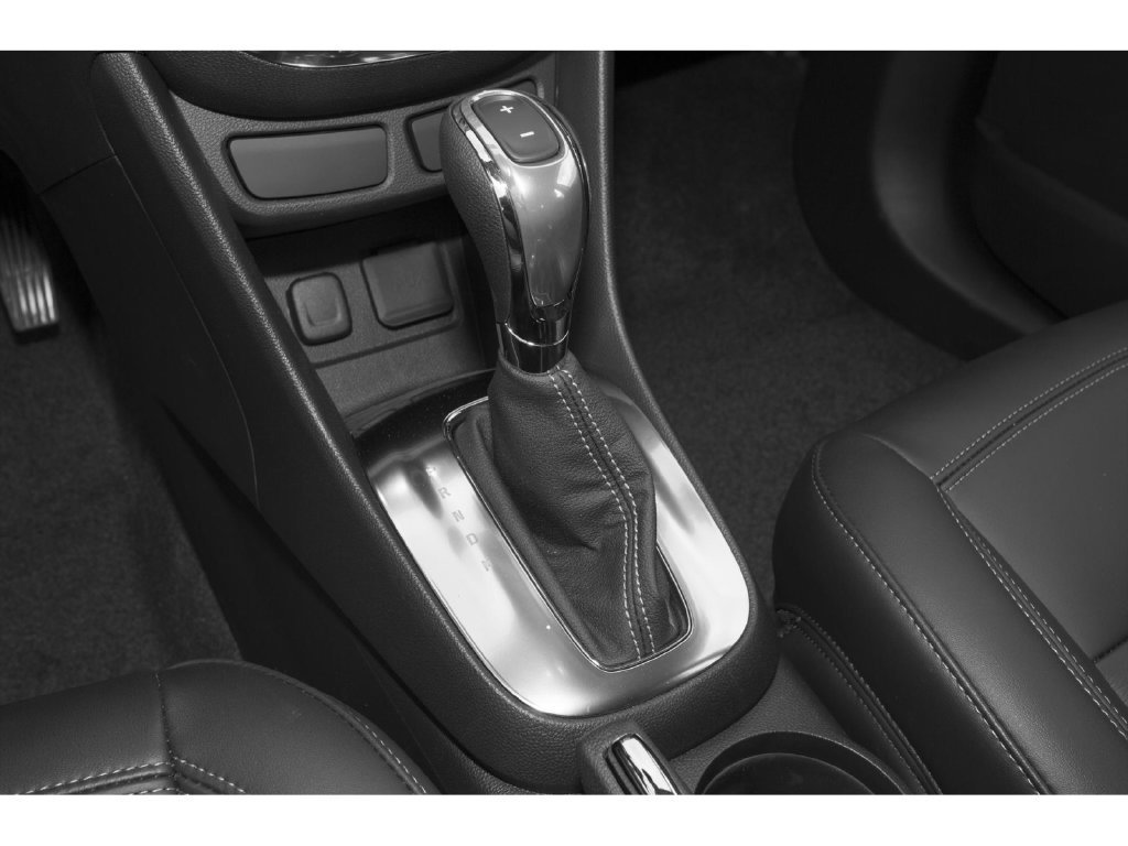 Used 2015 Buick Encore Premium AWD/4WD image 8