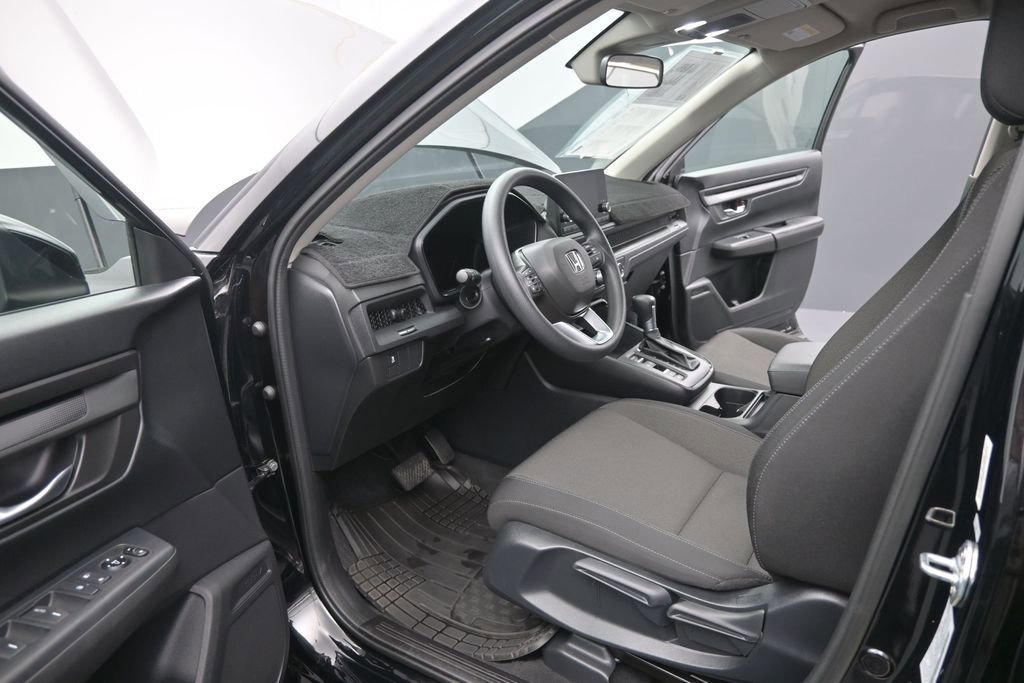 Used 2025 Honda CR-V LX image 9